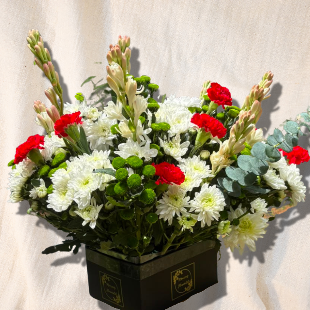 Classic Flower Box - Monica's Flowerdeli